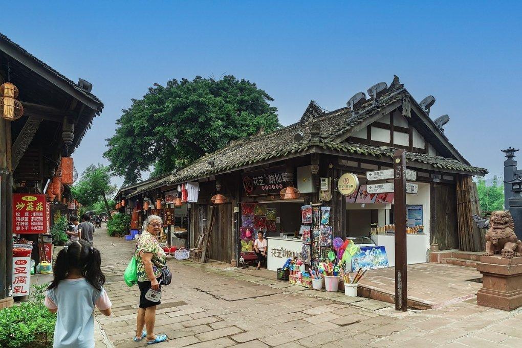 伊能静因点评委屈哭泣,事后发文向赵兆道歉,但配图却是认真的?
